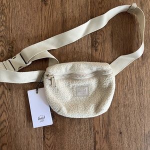 NWT Herschel Sherpa Belt Bag/Fanny pack